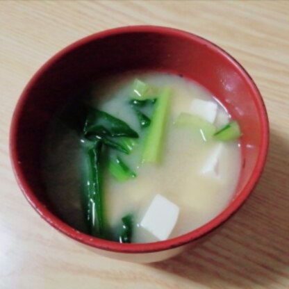 豆腐に栄養たっぷりの小松菜も入って美味しいですね♪
ご馳走様でした(*^-^*)
